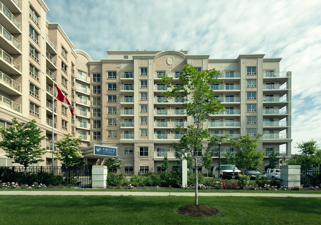 Amica-Thornhill-1.jpg