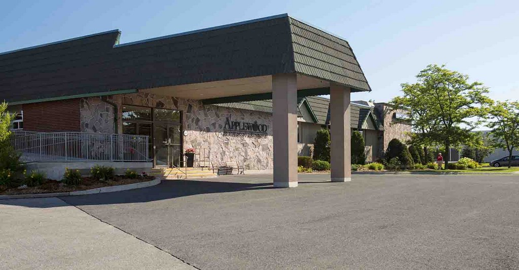 Applewood-Retirement-Residence-1.jpg