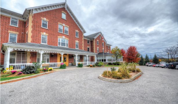 Champlain-Manor-1.jpg