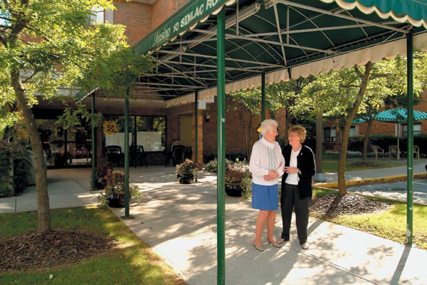 Chartwell-Lansing-1.jpg