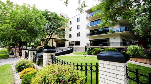 Devonshire-Retirement-Residence-1.jpg