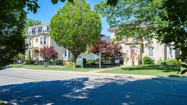 Park-Place-Retirement-Residence-1.jpg