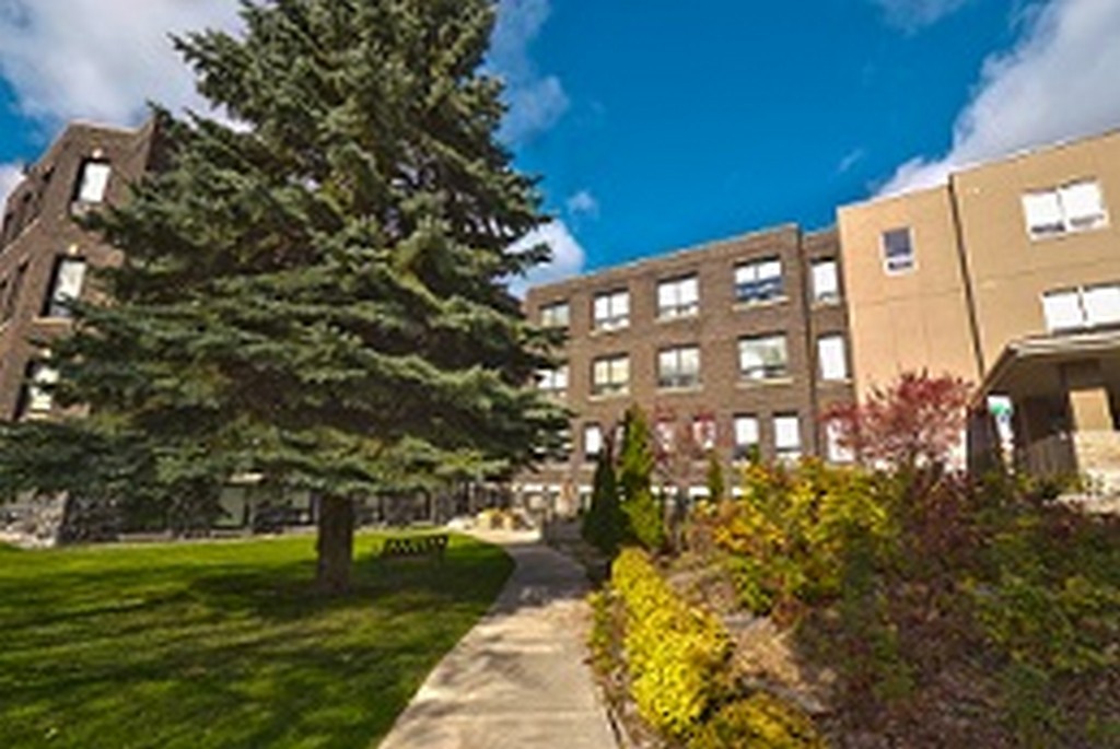 Red-Oak-Villa-1.jpg