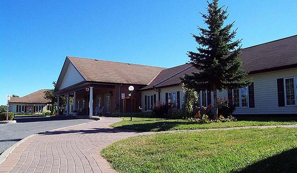 Revera_Arnprior-2.jpg
