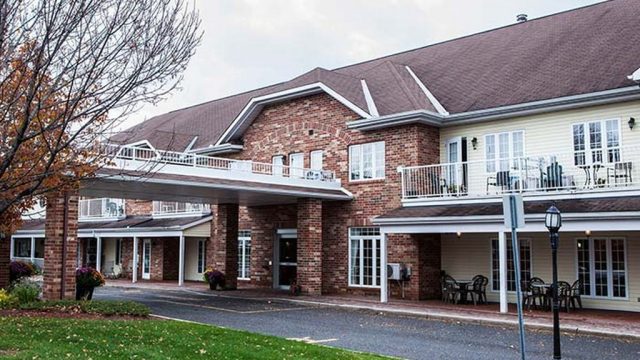 Revera_Barrhaven-1.jpg