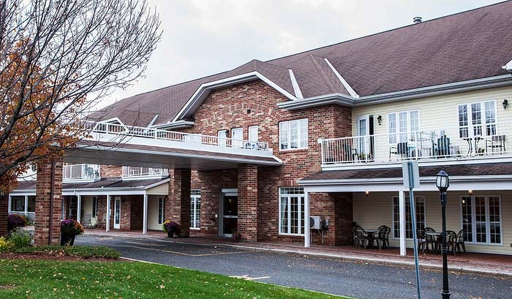 Revera_Barrhaven-1.jpg