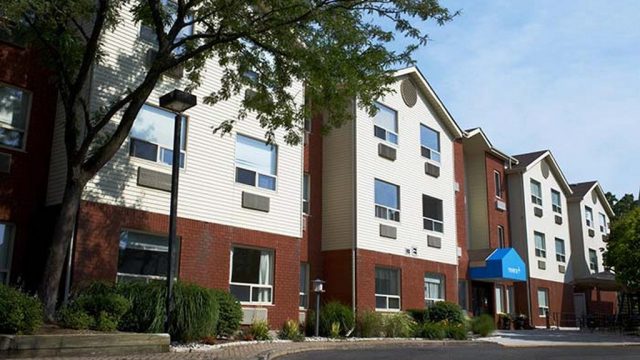 Revera_Maplecrest-2.jpg