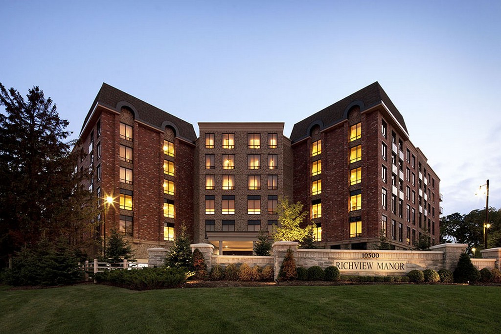 Richview-Manor-1.jpg