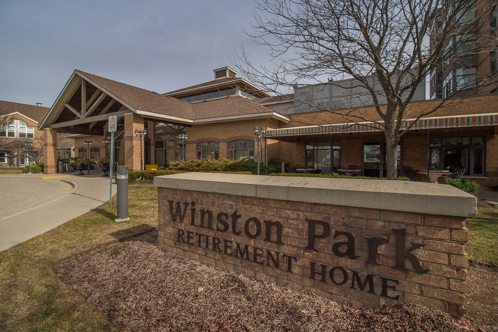Schlegel-Villages-Winston-Park-1.jpg